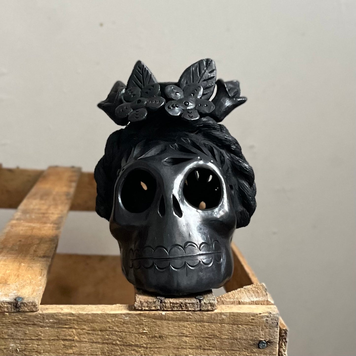 Catrina Skull Candle Holder in Barro Negro